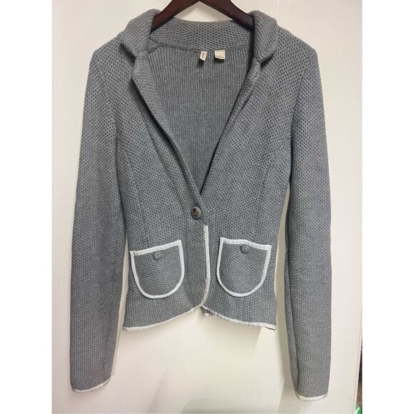 Moth Anthropologie Women's Gray Cardigan Sweater flower buttons Size Small - Picture 2 of 11